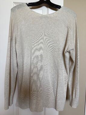 LOFT LIGHT WEIGHT SWEATER